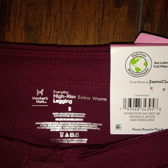 NWT Two piece athletic set - Picture 6 of 9